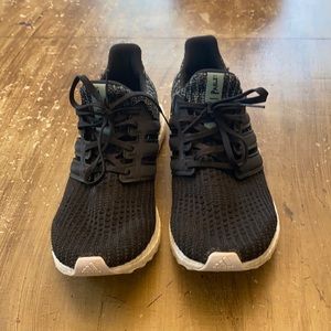 Women’s ultraboost parley